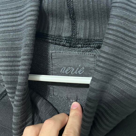 Dark grey aerie cropped sweater - Picture 4 of 4